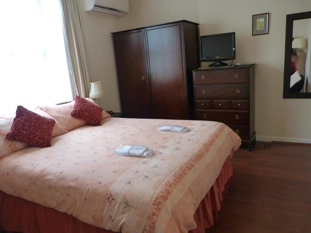 فندق Oaklands House - Adults Only Brading المظهر الخارجي الصورة