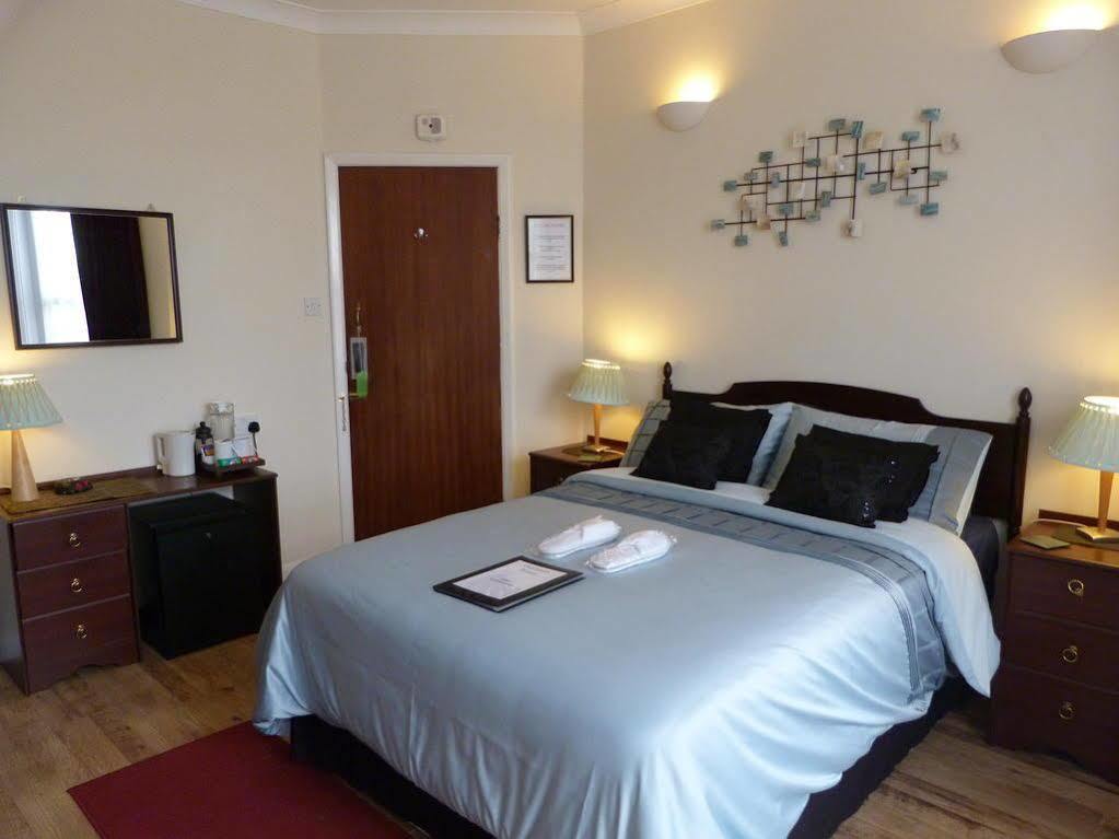 فندق Oaklands House - Adults Only Brading المظهر الخارجي الصورة