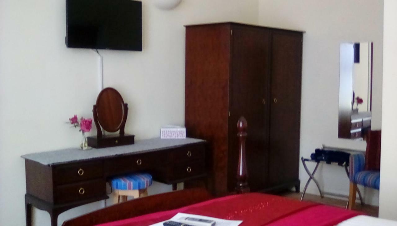 فندق Oaklands House - Adults Only Brading المظهر الخارجي الصورة